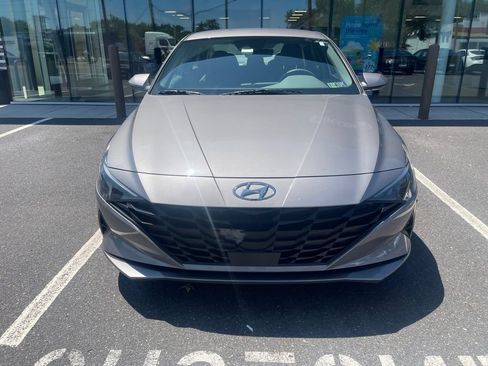 Used 2023 Hyundai Elantra SEL w/ Convenience Package FWD image 7
