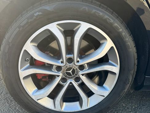 Used 2015 Mercedes-Benz C 300 4MATIC Sedan image 10