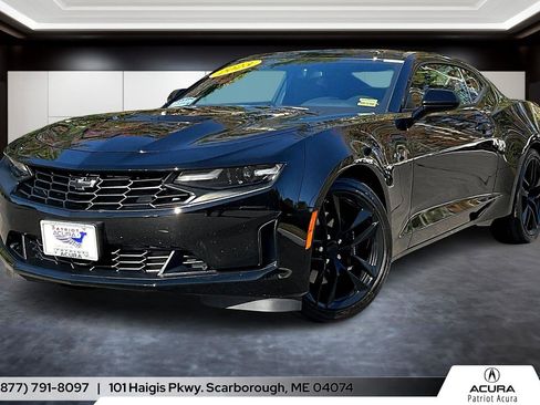 Used 2023 Chevrolet Camaro LT image 1