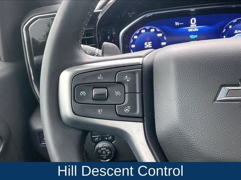 Used 2025 Chevrolet Silverado 1500 LT Trail Boss w/ Convenience Package II AWD/4WD image 32