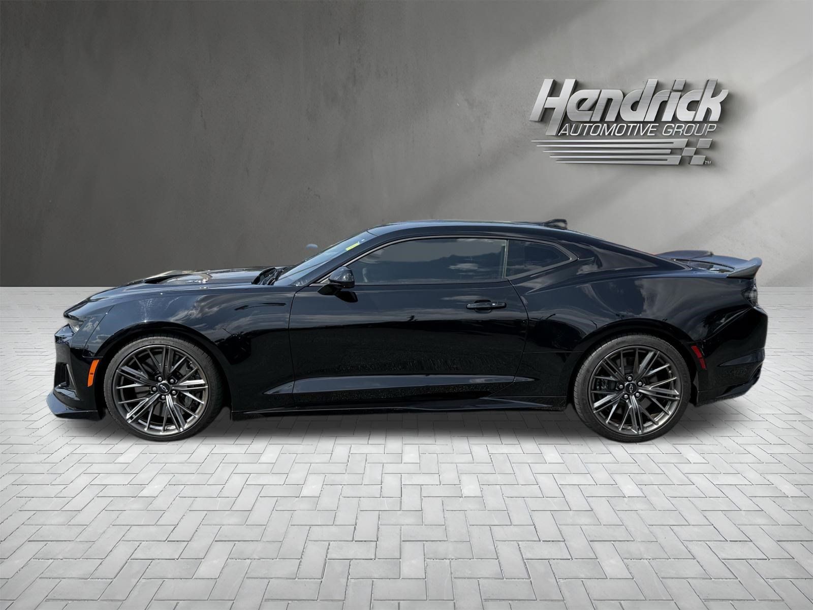 Used 2022 Chevrolet Camaro ZL1 RWD image 8