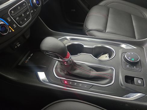 Certified 2023 Chevrolet Traverse RS image 25