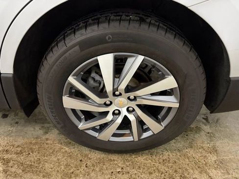 Used 2022 Chevrolet Equinox LT image 9