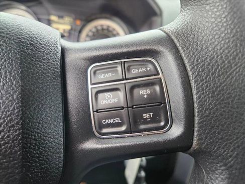 Used 2018 RAM 1500 Classic SLT image 13