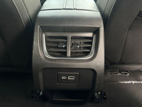 Used 2025 Chevrolet Blazer LT FWD image 29