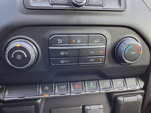 Used 2021 Chevrolet Silverado 1500 Custom image 7