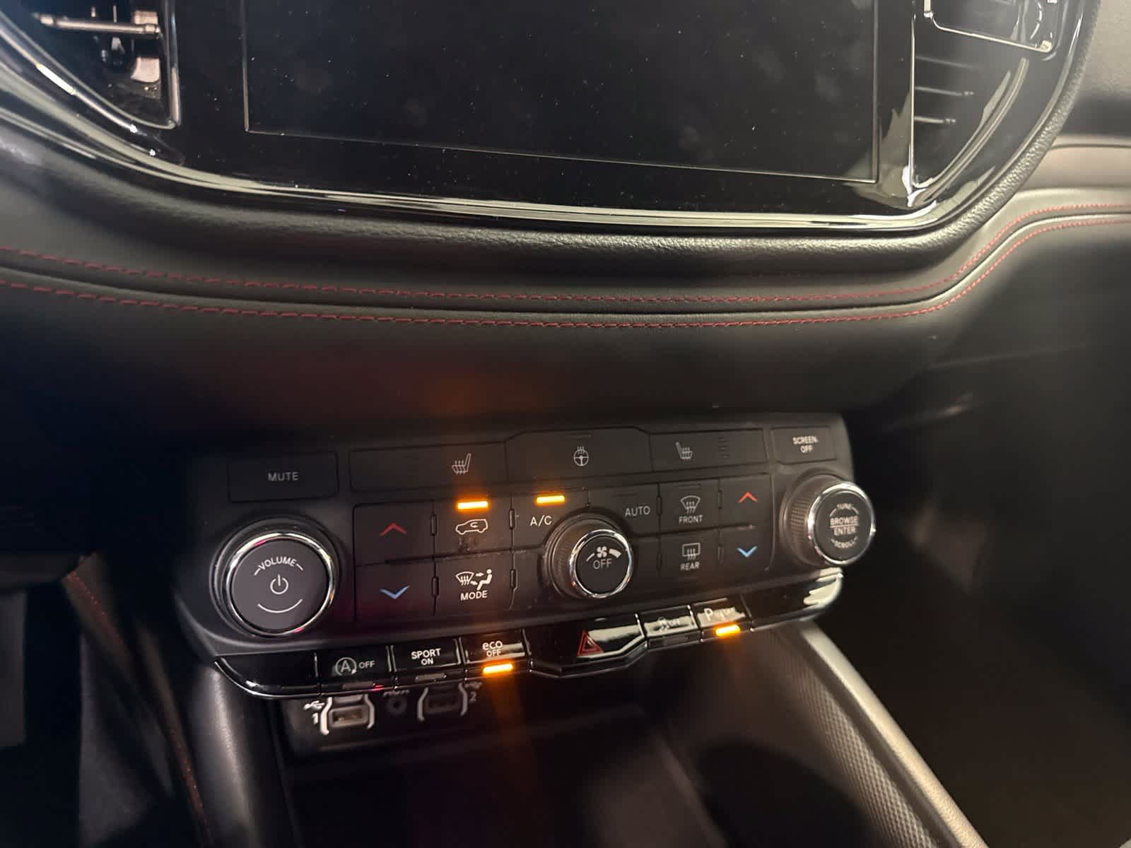 Used 2025 Dodge Durango GT AWD/4WD image 24