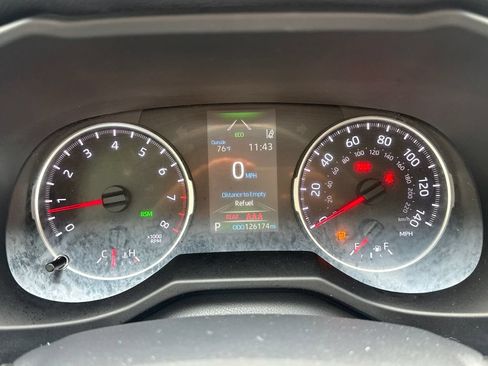 Used 2019 Toyota RAV4 XLE Premium AWD/4WD image 21