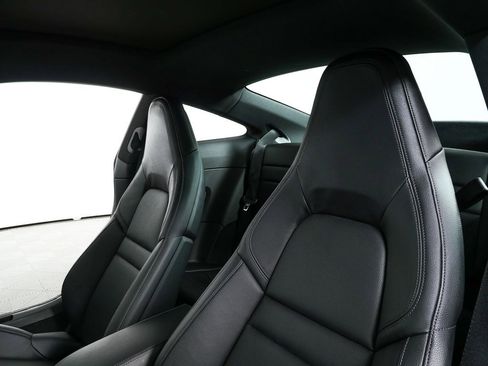 Certified 2025 Porsche 911 Carrera image 5