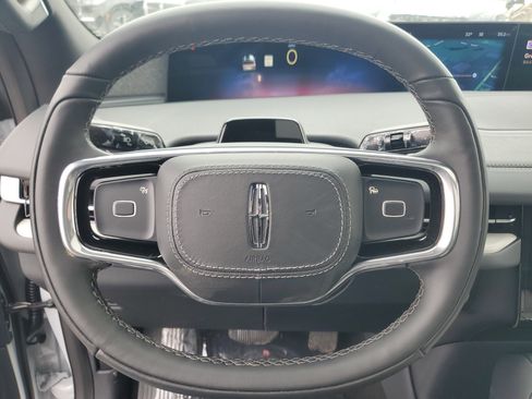 New 2026 Lincoln Navigator Reserve w/ Jet Appearance Package image 16