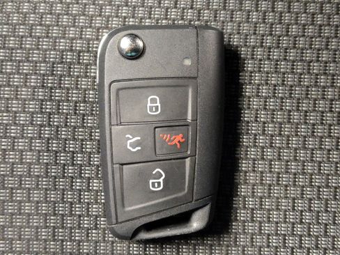 Used 2019 Volkswagen Jetta S w/ Driver Assistance Package FWD image 32