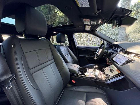 Used 2023 Land Rover Range Rover Evoque R-Dynamic S image 24