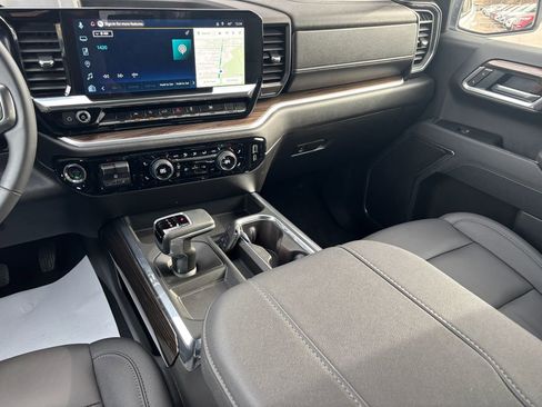 Used 2025 Chevrolet Silverado 1500 LT w/ Leather Package image 29