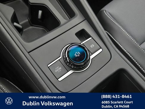 New 2026 Volkswagen Tiguan SE AWD/4WD image 15