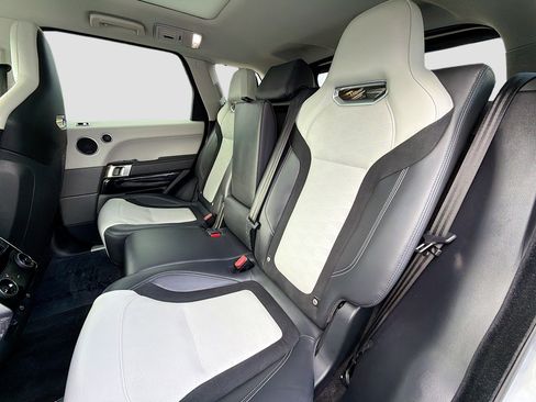 Used 2022 Land Rover Range Rover Sport SVR image 21