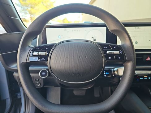 Used 2025 Hyundai Ioniq 6 SE RWD image 19