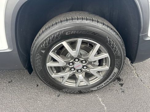 Used 2022 GMC Acadia SLE w/ Driver Convenience Package image 21