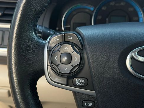 Used 2012 Toyota Camry XLE image 32