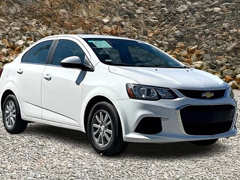 Used 2019 Chevrolet Sonic LT image 11