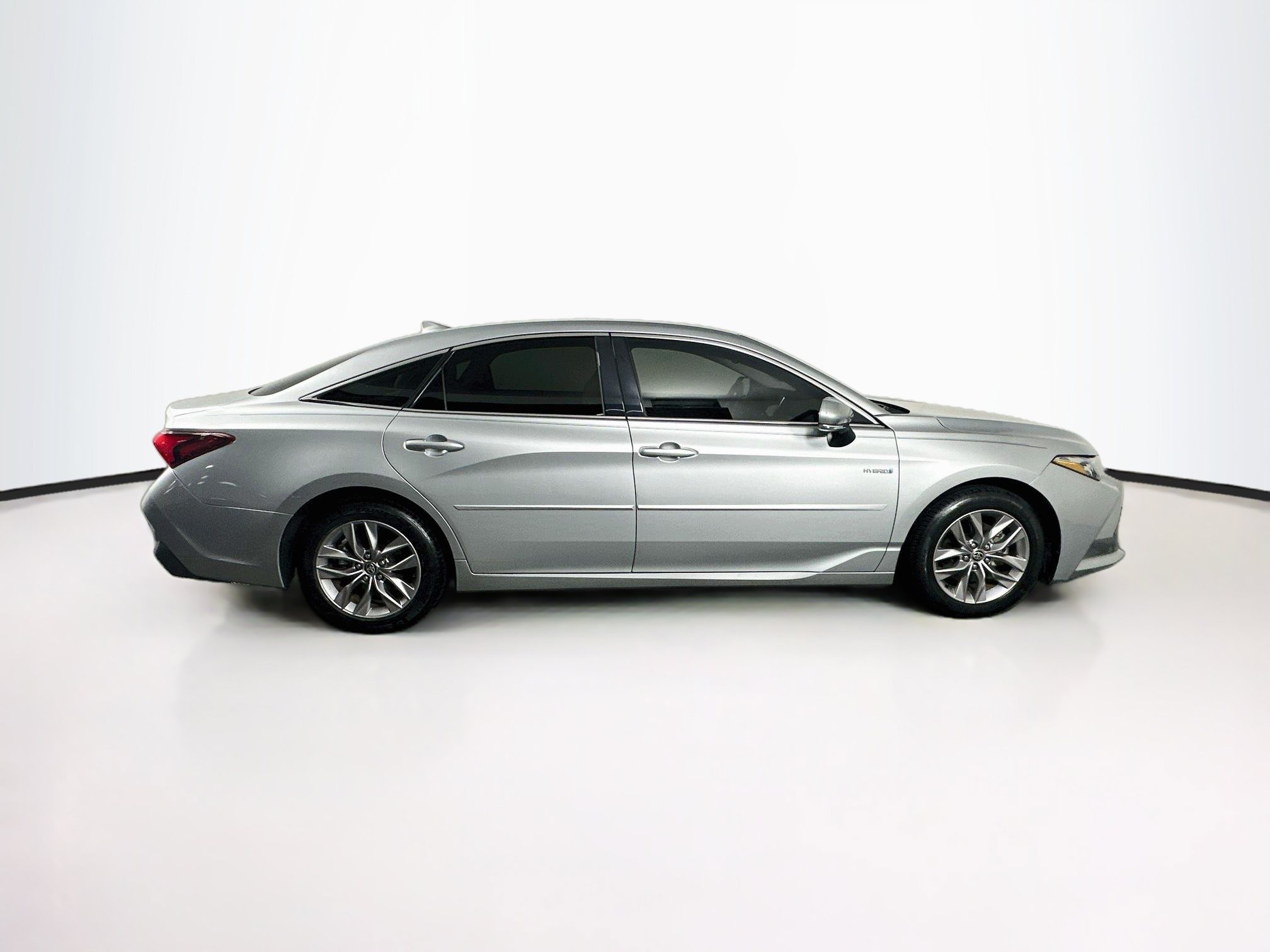 Used 2021 Toyota Avalon XLE FWD image 10