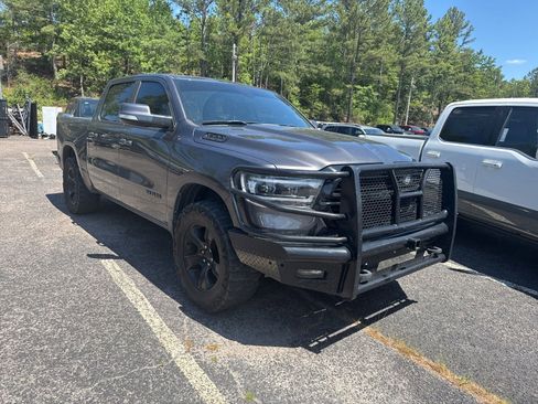 Used 2020 RAM 1500 Big Horn AWD/4WD image 1