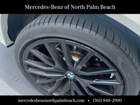 Used 2024 BMW X5 sDrive40i w/ M Sport Package RWD image 5