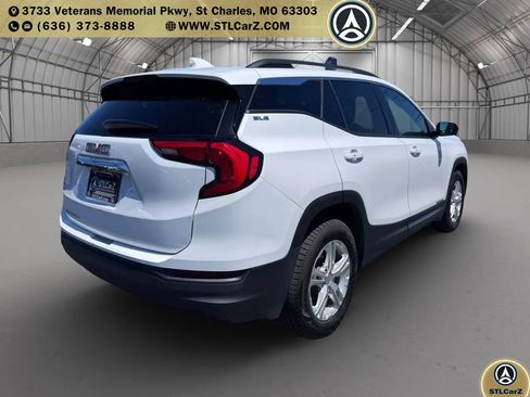 Used 2018 GMC Terrain SLE w/ Driver Convenience Package FWD image 3