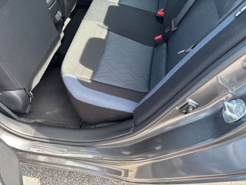 Used 2025 Nissan Versa SV FWD image 23