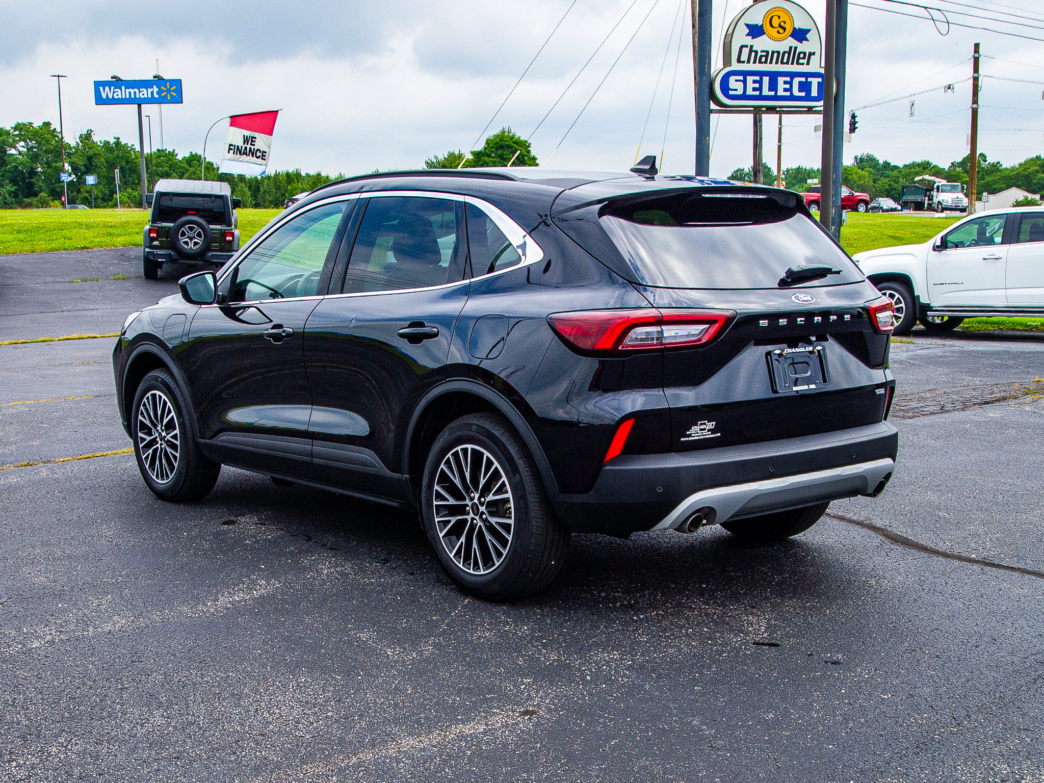 Used 2025 Ford Escape SE FWD image 5