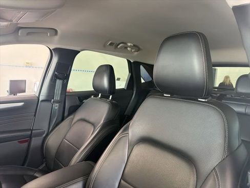 Used 2025 Ford Escape Platinum AWD/4WD image 9