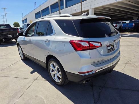 Certified 2019 Chevrolet Equinox LT image 4