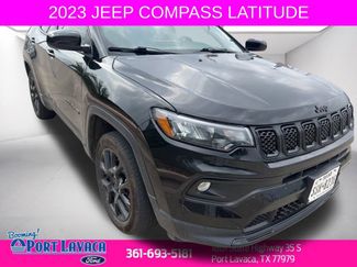Used 2023 Jeep Compass Altitude video 1