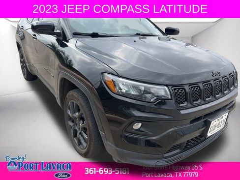 Used 2023 Jeep Compass Altitude image 1