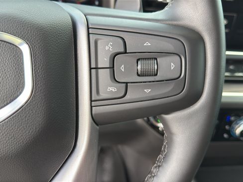 Used 2026 GMC Sierra 1500 SLT AWD/4WD image 15