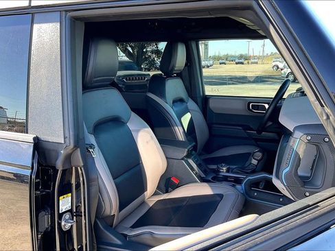Certified 2024 Ford Bronco Wildtrak image 28