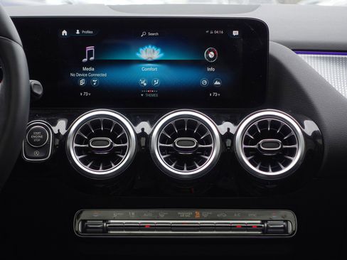 Used 2022 Mercedes-Benz GLA 250 GLA 250 4MATIC SUV image 7