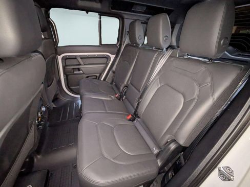 New 2026 Land Rover Defender 110 X-Dynamic SE AWD/4WD image 25