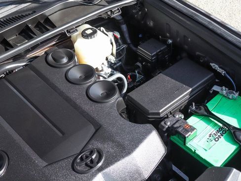 Used 2023 Toyota 4Runner TRD Off-Road Premium w/ Off Road Premium Plus Package image 12