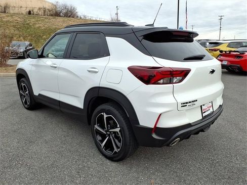 Used 2023 Chevrolet TrailBlazer RS w/ Convenience Package image 7