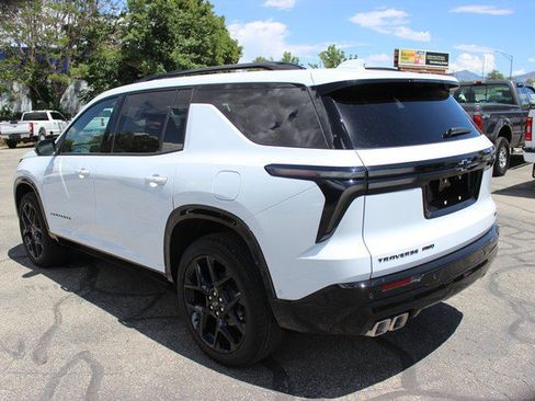 Used 2026 Chevrolet Traverse RS w/ LPO, Floor Liner Package AWD/4WD image 4