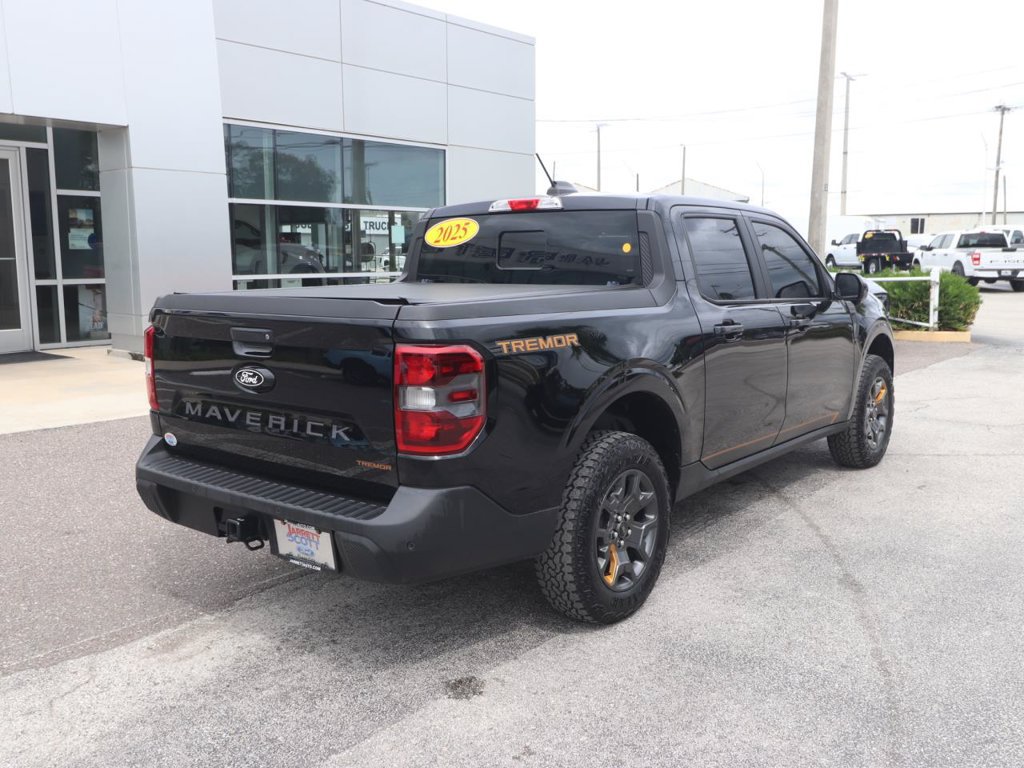 Certified 2025 Ford Maverick Tremor AWD/4WD image 15