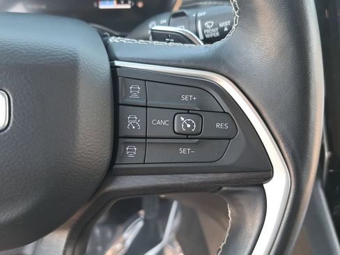 Certified 2021 Jeep Grand Cherokee L Limited AWD/4WD image 21