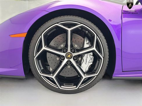 Used 2024 Lamborghini Huracan EVO AWD/4WD image 26