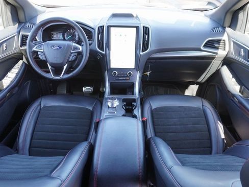 Certified 2023 Ford Edge ST-Line AWD/4WD image 16