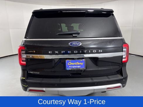 Used 2024 Ford Expedition Limited AWD/4WD image 9