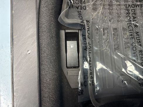 Used 2020 Subaru Crosstrek 2.0i Limited w/ 18" Wheel Sport Package image 34