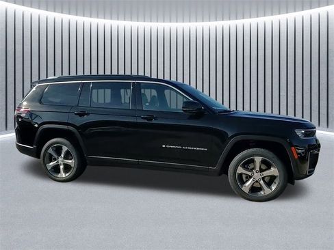 New 2026 Jeep Grand Cherokee L Limited image 4