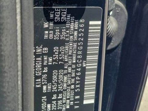 Used 2024 Kia Telluride S FWD image 34