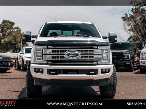 Used 2018 Ford F250 Platinum w/ Platinum Ultimate Package AWD/4WD image 2