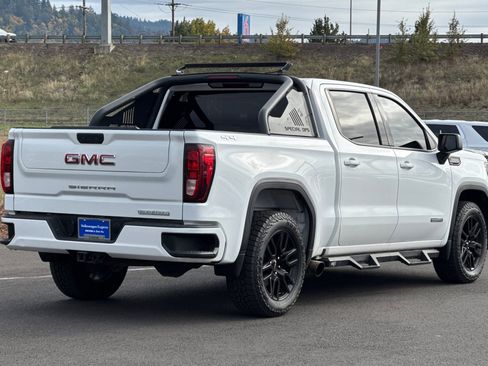Used 2022 GMC Sierra 1500 Elevation image 3